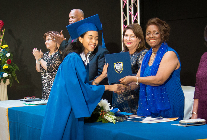 Cobertura: Graduación del Instituto Episcopal San Cristóbal 2018 - 12vo, 