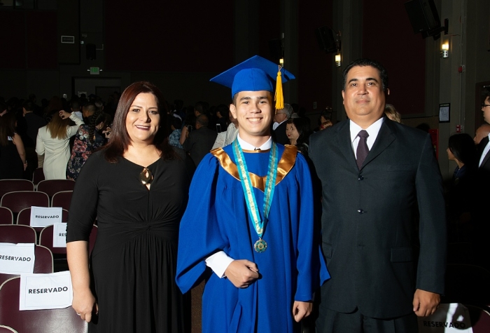 Cobertura: Graduación del Instituto Atenea 2018 - Entrada, 