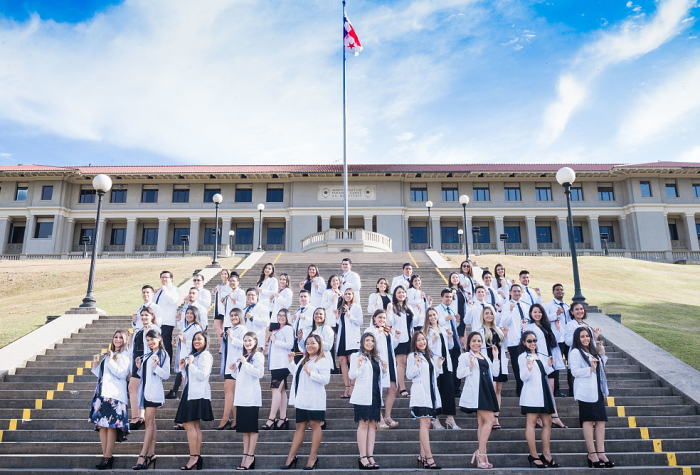 FOTOGRAFÍA DE PROMOCIÓN MEDICINA UNIVERSIDAD LATINA 2020, 