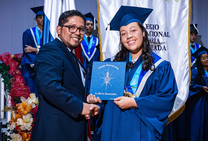 ACTO DE GRADUACIÓN COLEGIO INTERNACIONAL DE MARÍA INMACULADA 2024, 